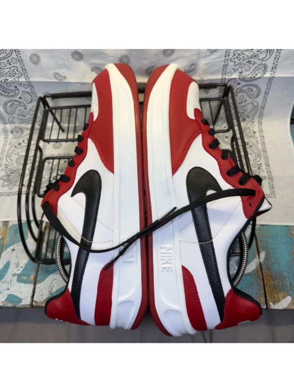 VTG 2003 Nike Ace 83 Chicago Bulls/Mcenroe Men 14 142083-105 Worm 1X